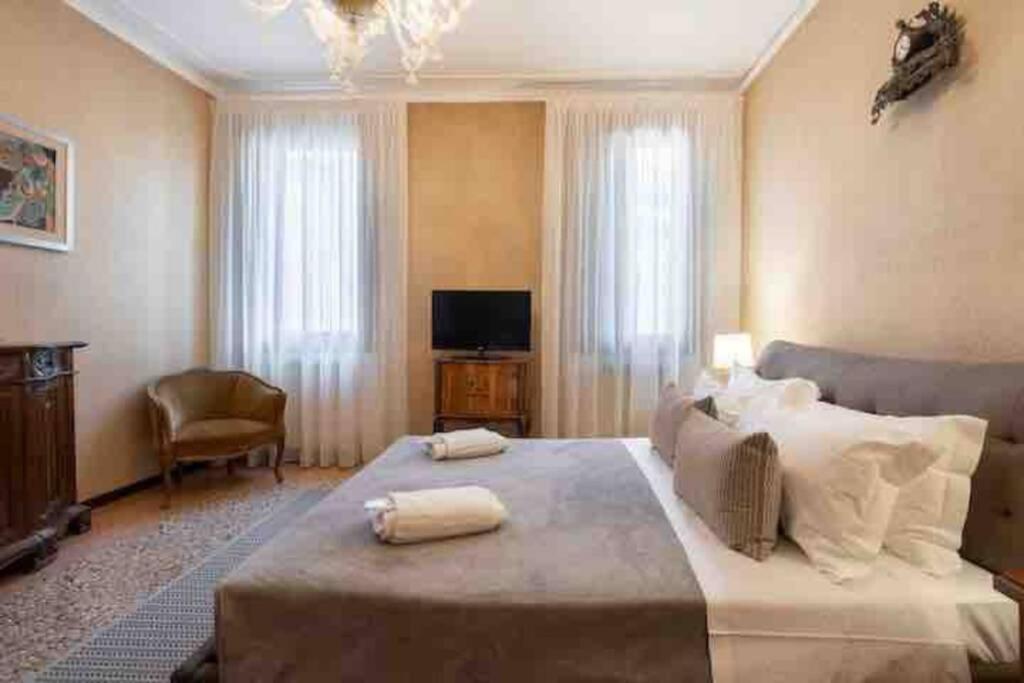Ca' Pesaro Rooftop Terrace Apartment. Венеция Екстериор снимка