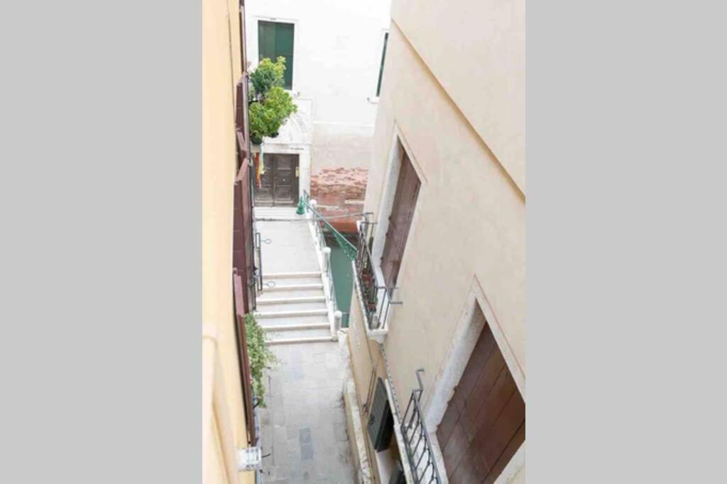 Ca' Pesaro Rooftop Terrace Apartment. Венеция Екстериор снимка