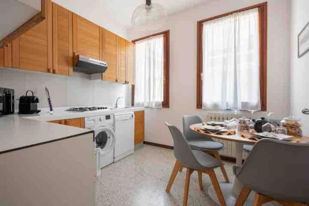 Ca' Pesaro Rooftop Terrace Apartment. Венеция Екстериор снимка
