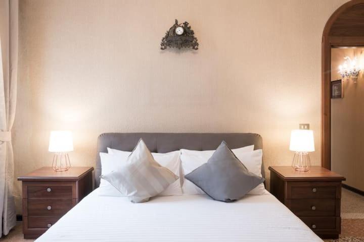 Ca' Pesaro Rooftop Terrace Apartment. Венеция Екстериор снимка